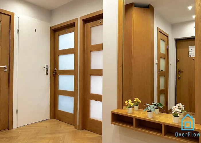 Homestay Array - 5 Minutes To Molo & Seaside *