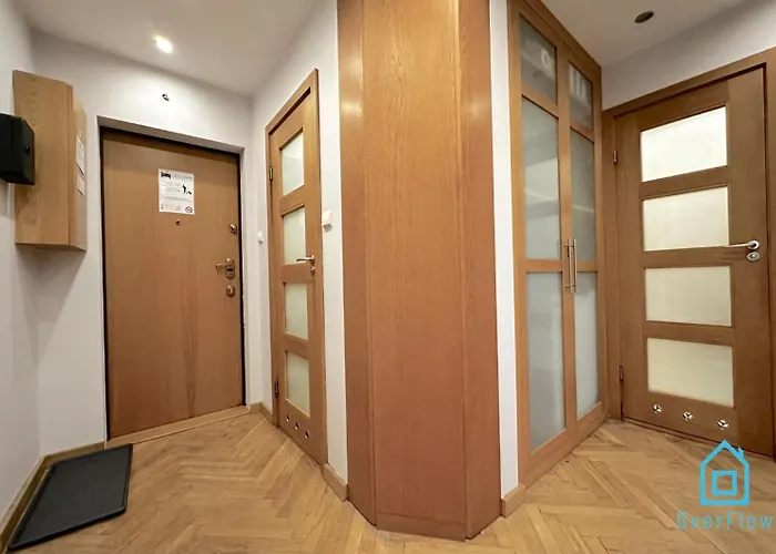 Homestay Array - 5 Minutes To Molo & Seaside *