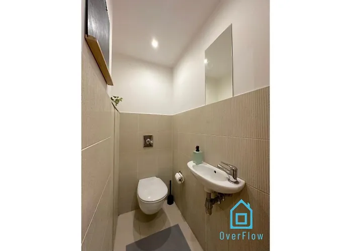 Homestay Array - 5 Minutes To Molo & Seaside *